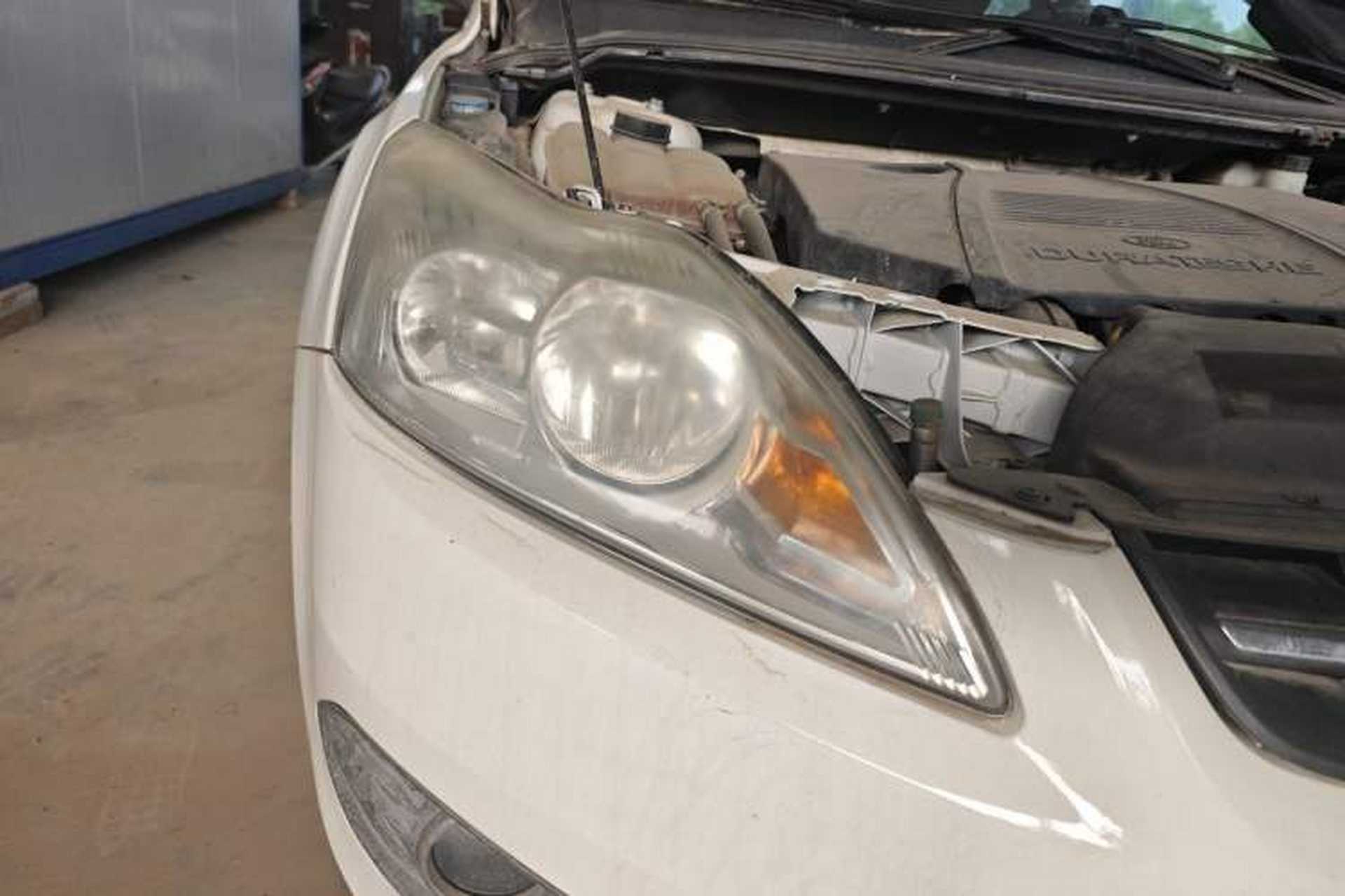 Used Ford Focus 2013 Sedan Classic 1.8L Manual Base Model Right Front Headlight