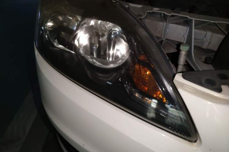 Used Ford Focus 2013 Hatchback Classic 1.8L Manual Millionth Anniversary Edition Right Front Headlight