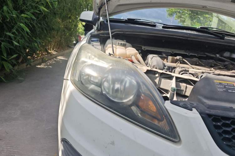 Used Ford Focus 2013 Hatchback Classic 1.8L Manual Base Model Right Front Headlight