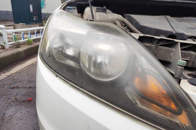 Used Ford Focus 2013 Hatchback Classic 1.8L Manual Fashion Edition Right Front Headlight