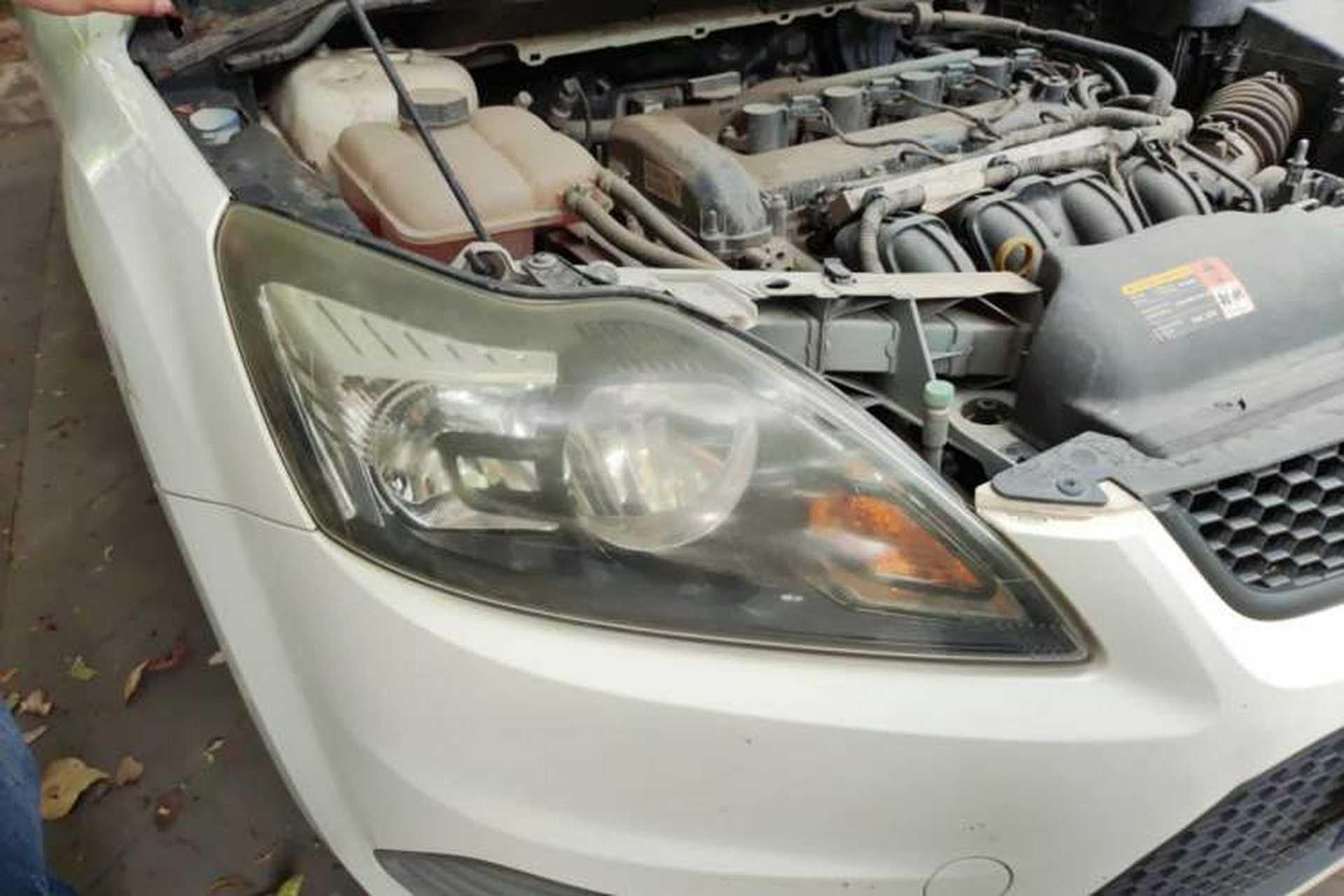 Used Ford Focus 2013 Hatchback Classic 1.8L Manual Base Model Right Front Headlight