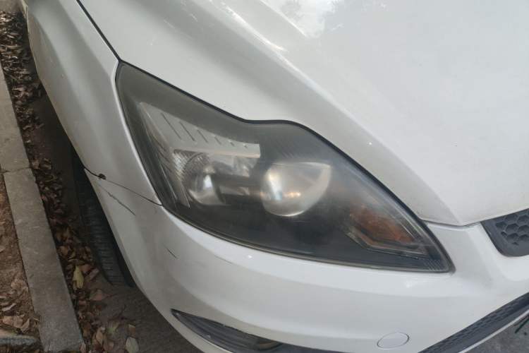 Used Ford Focus 2013 Hatchback Classic 1.8L Automatic Base Model Right Front Headlight