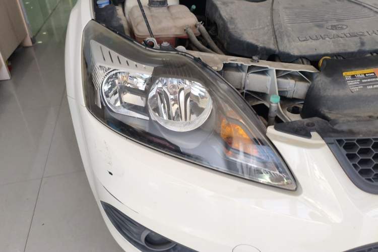 Used Ford Focus 2013 Hatchback Classic 1.8L Manual Millionth Anniversary Edition Right Front Headlight