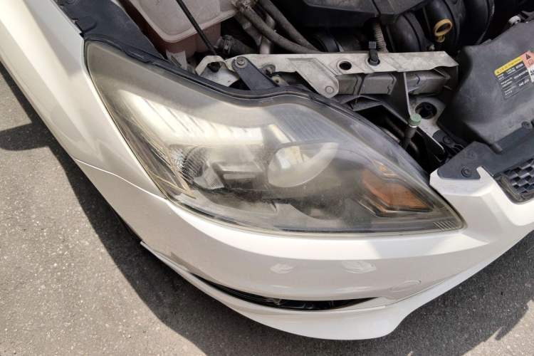 Used Ford Focus 2013 Hatchback Classic 1.8L Automatic Fashion Edition Right Front Headlight