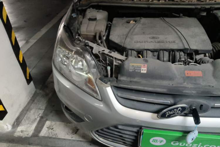 Used Ford Focus 2013 Sedan Classic 1.8L Manual Fashion Edition Right Front Headlight