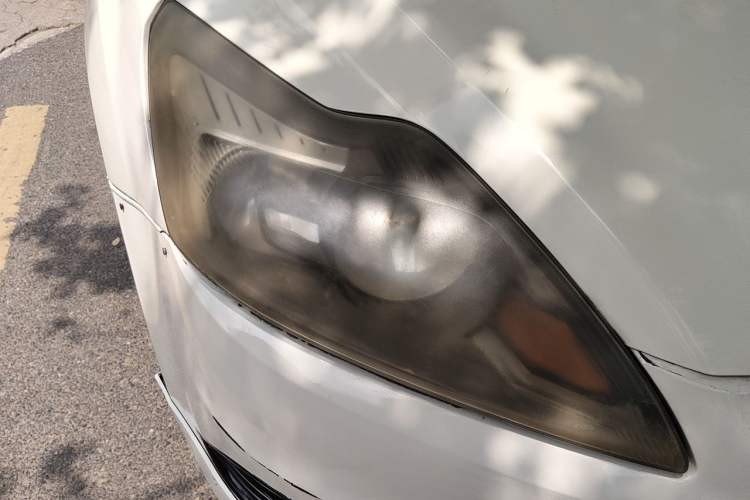 Used Ford Focus 2013 Hatchback Classic 1.8L Automatic Fashion Edition Right Front Headlight