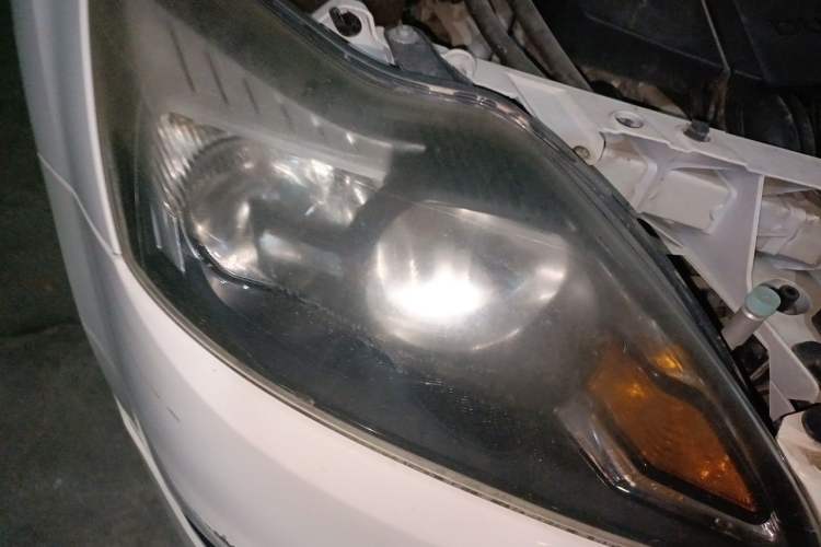 Used Ford Focus 2013 Hatchback Classic 1.8L Automatic Fashion Edition Right Front Headlight