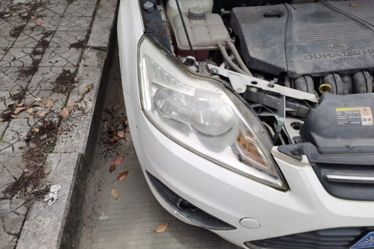 Used Ford Focus 2013 Hatchback Classic 1.8L Automatic Fashion Edition Right Front Headlight