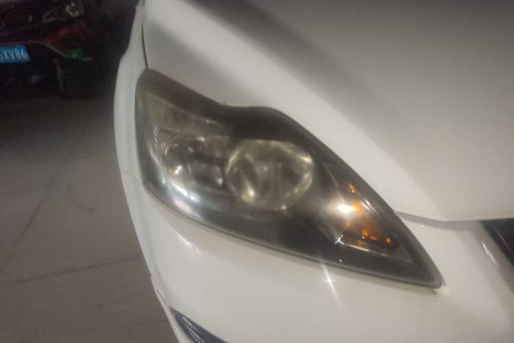 Used Ford Focus 2013 Hatchback Classic 1.8L Automatic Fashion Edition Right Front Headlight