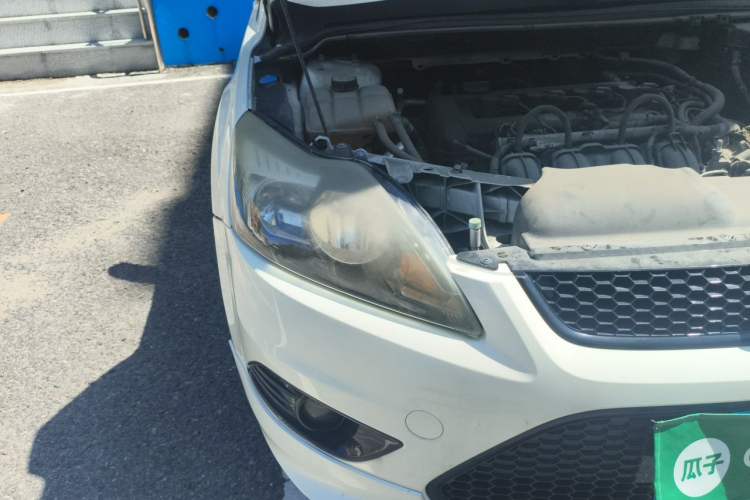 Used Ford Focus 2013 Hatchback Classic 1.8L Manual Fashion Edition Right Front Headlight