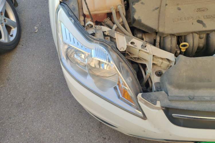 Used Ford Focus 2013 Sedan Classic 1.8L Automatic Fashion Edition Right Front Headlight