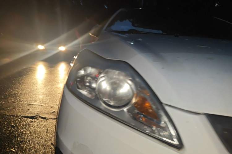 Used Ford Focus 2013 Sedan Classic 1.8L Automatic Base Model Right Front Headlight