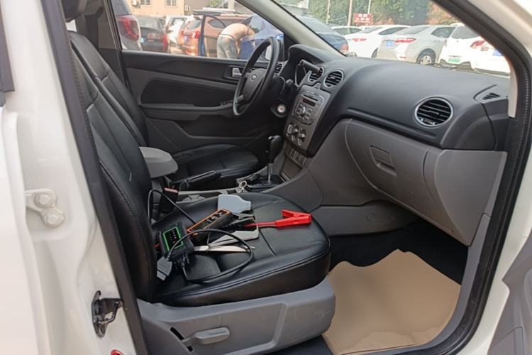 Used Ford Focus 2013 Hatchback Classic 1.8L Automatic Millionth Anniversary Edition Right Front Seat