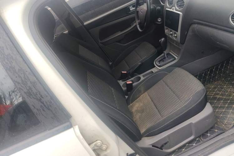 Used Ford Focus 2013 Hatchback Classic 1.8L Automatic Base Model Right Front Seat