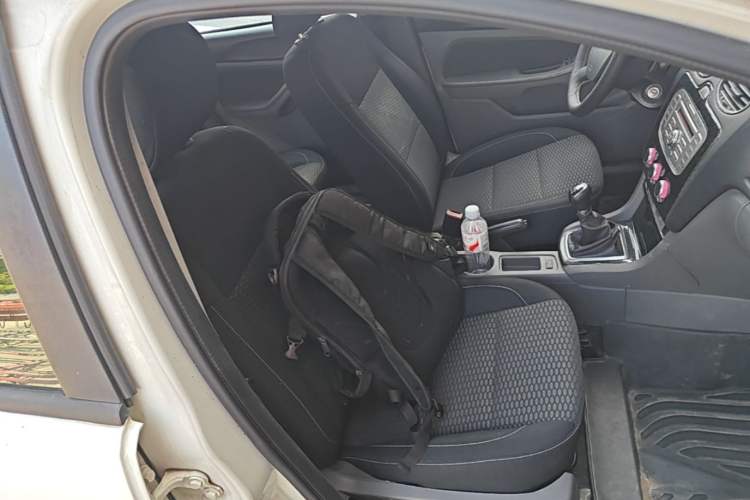 Used Ford Focus 2013 Hatchback Classic 1.8L Manual Base Model Right Front Seat