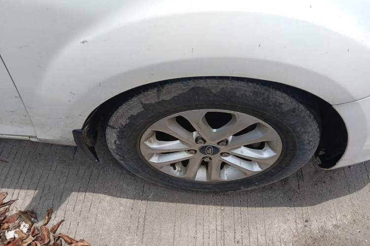 Used Ford Focus 2013 Hatchback Classic 1.8L Manual Base Model Right Front Wheel Hub