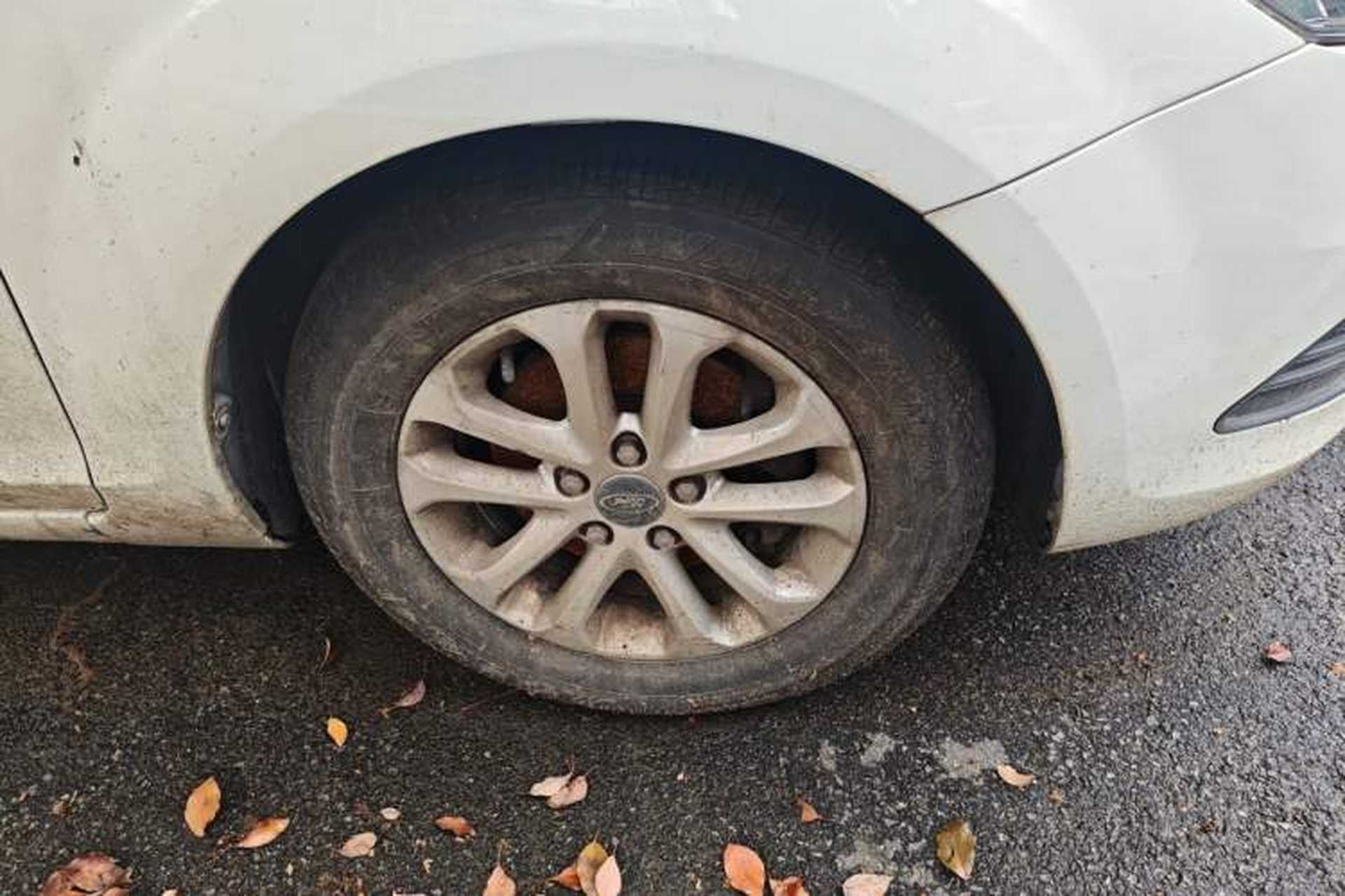 Used Ford Focus 2013 Hatchback Classic 1.8L Manual Base Model Right Front Wheel Hub
