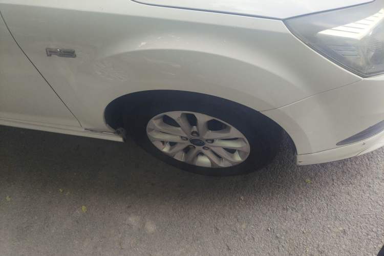 Used Ford Focus 2013 Hatchback Classic 1.8L Manual Base Model Right Front Wheel Hub