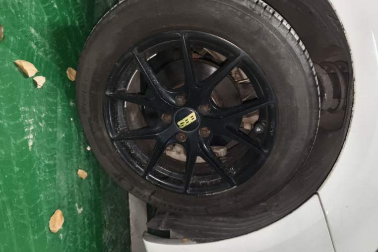Used Ford Focus 2013 Hatchback Classic 1.8L Manual Base Model Right Front Wheel Hub