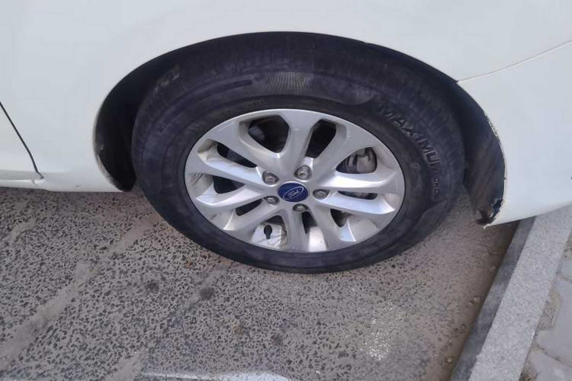 Used Ford Focus 2013 Hatchback Classic 1.8L Automatic Base Model Right Front Wheel Hub