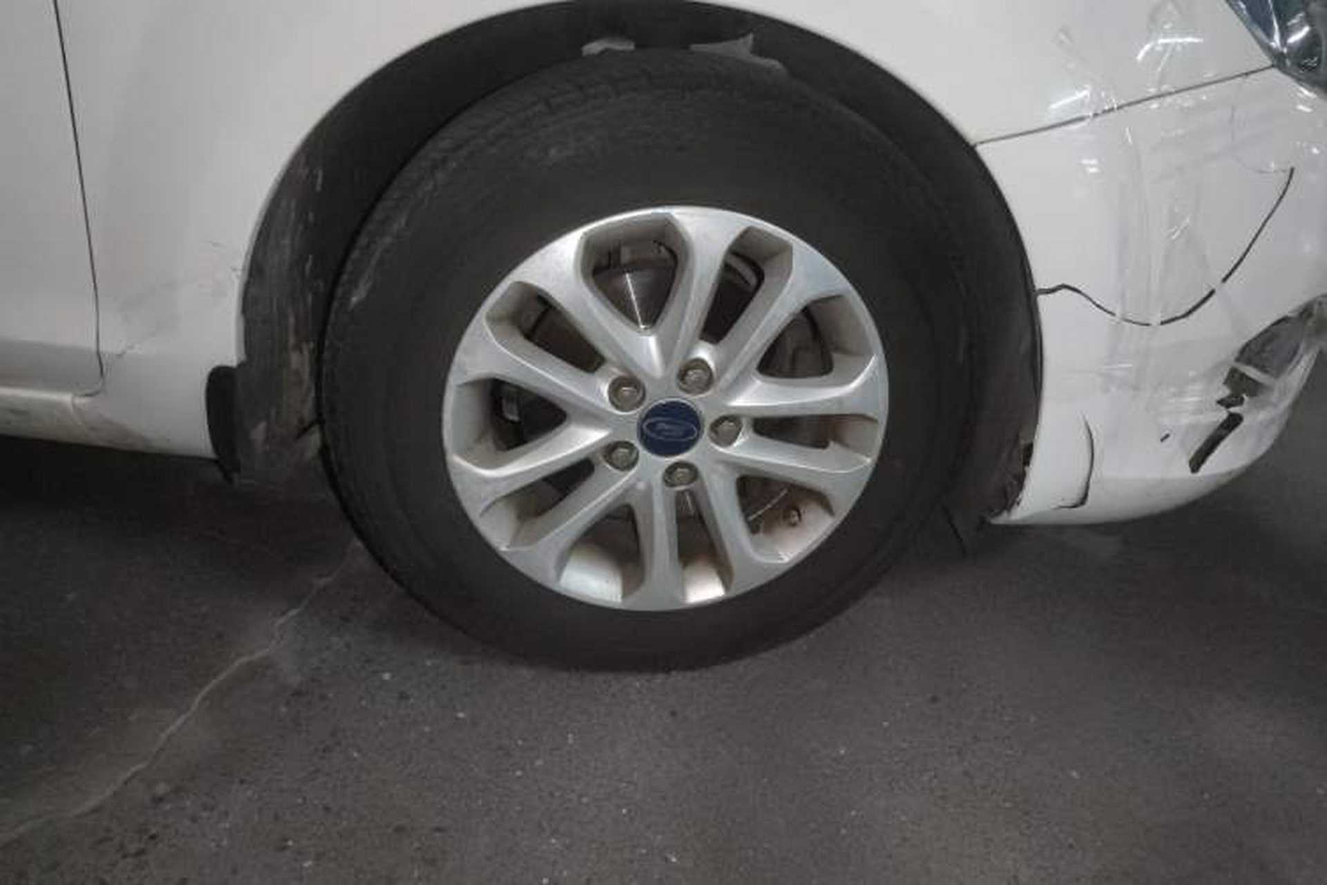 Used Ford Focus 2013 Hatchback Classic 1.8L Manual Base Model Right Front Wheel Hub