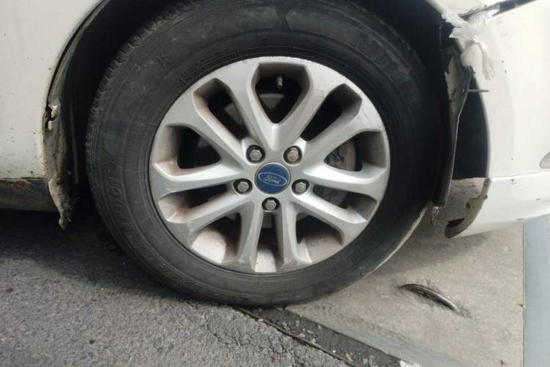 Used Ford Focus 2013 Hatchback Classic 1.8L Manual Millionth Anniversary Edition Right Front Wheel Hub