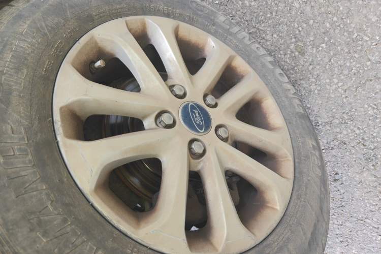 Used Ford Focus 2013 Hatchback Classic 1.8L Automatic Base Model Right Front Wheel Hub