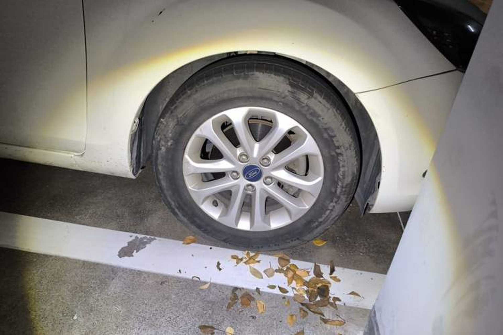 Used Ford Focus 2013 Hatchback Classic 1.8L Automatic Base Model Right Front Wheel Hub