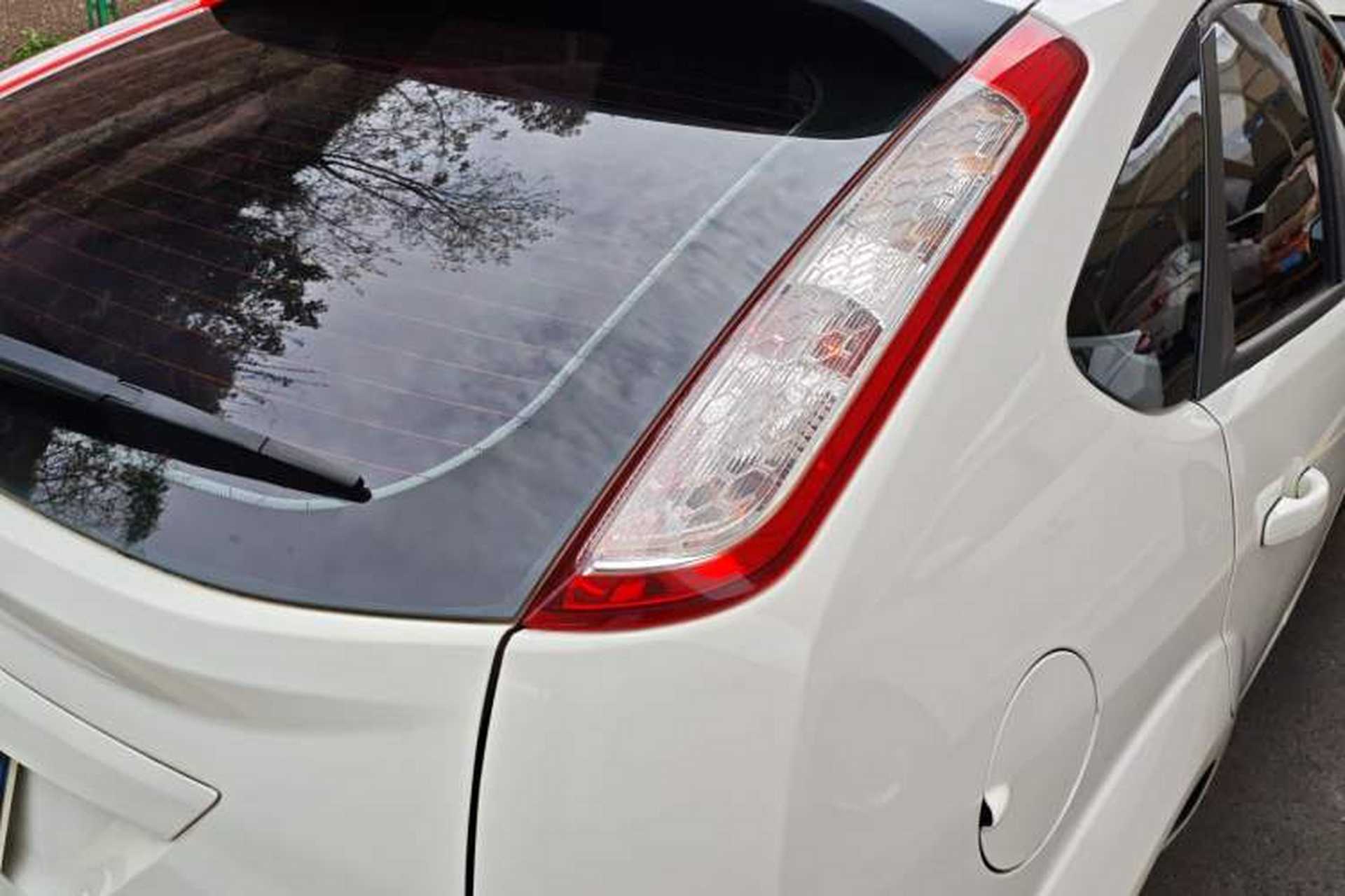 Used Ford Focus 2013 Hatchback Classic 1.8L Manual Base Model Right Rear Taillight