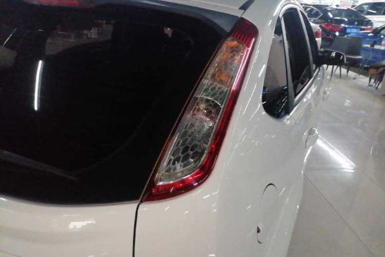 Used Ford Focus 2013 Hatchback Classic 1.8L Automatic Base Model Right Rear Taillight