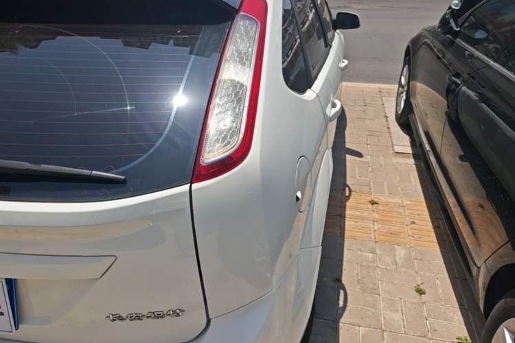 Used Ford Focus 2013 Hatchback Classic 1.8L Automatic Base Model Right Rear Taillight