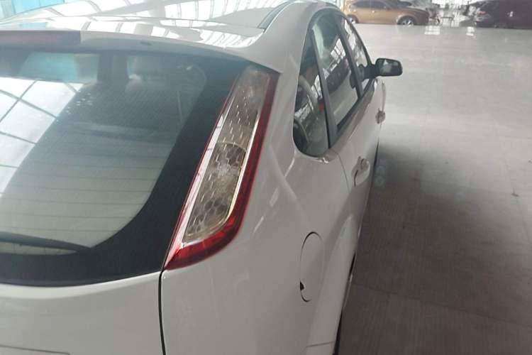Used Ford Focus 2013 Hatchback Classic 1.8L Automatic Fashion Edition Right Rear Taillight