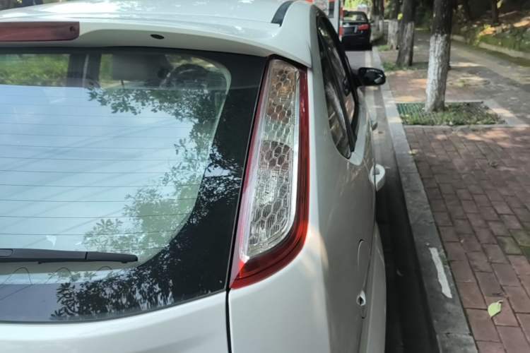 Used Ford Focus 2013 Hatchback Classic 1.8L Automatic Fashion Edition Right Rear Taillight
