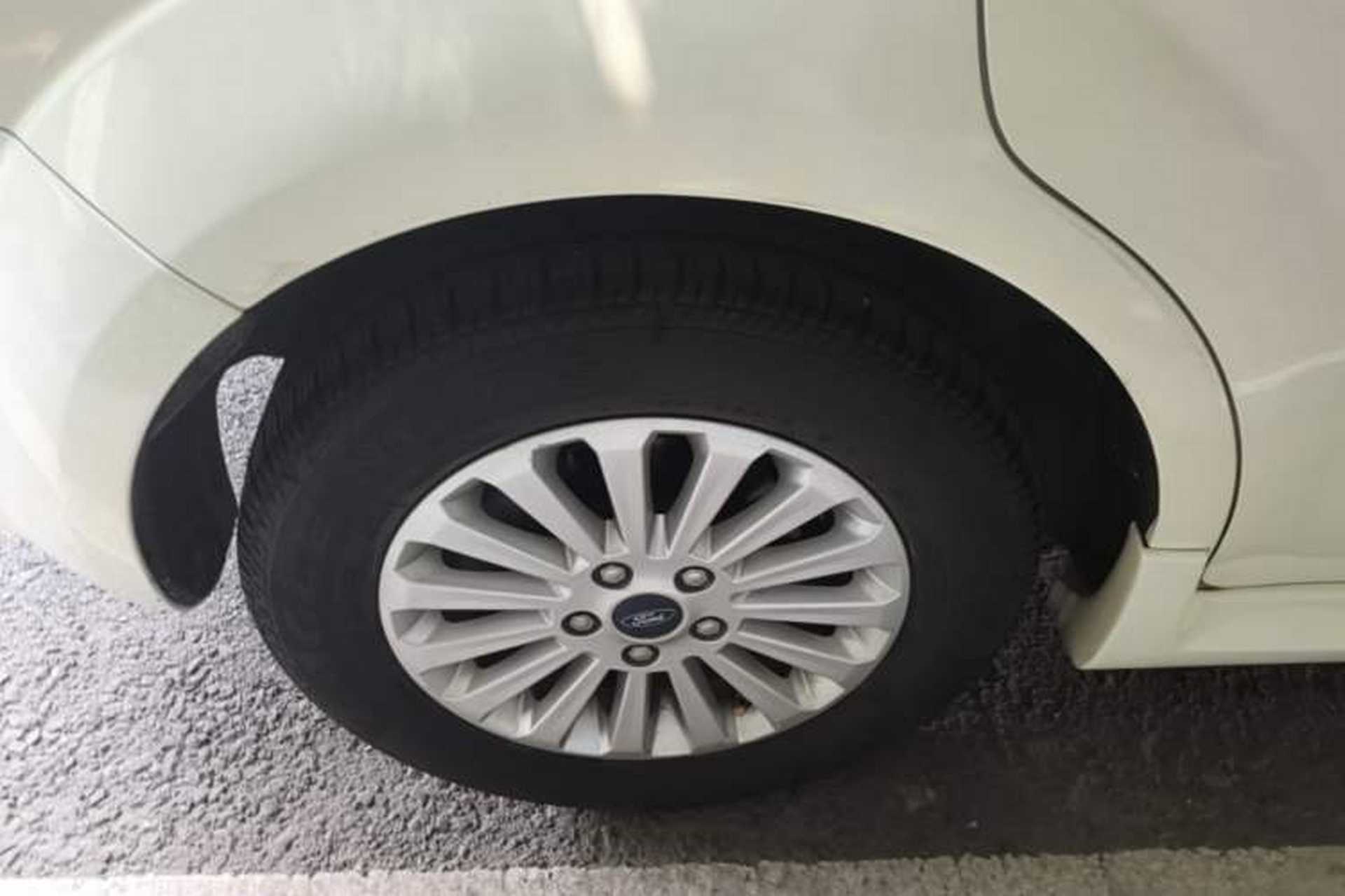 Used Ford Focus 2013 Hatchback Classic 1.8L Automatic Fashion Edition Right Rear Wheel Hub