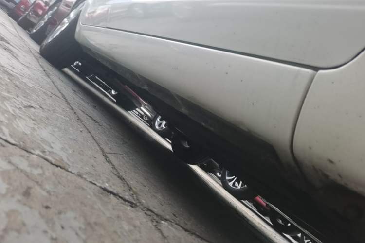 Used Ford Focus 2013 Hatchback Classic 1.8L Automatic Base Model Right Side Sill