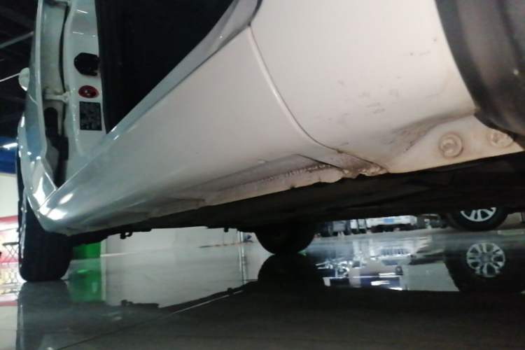 Used Ford Focus 2013 Hatchback Classic 1.8L Automatic Base Model Right Side Sill
