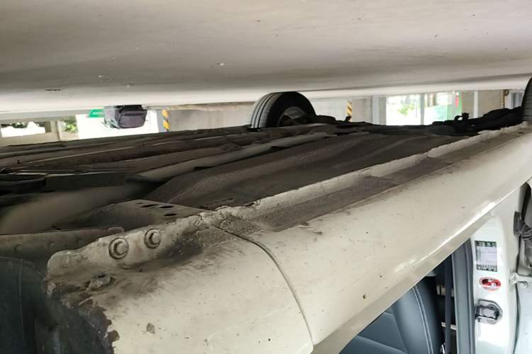 Used Ford Focus 2013 Hatchback Classic 1.8L Automatic Base Model Right Side Sill