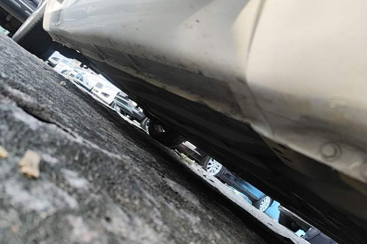 Used Ford Focus 2013 Hatchback Classic 1.8L Automatic Base Model Right Side Sill