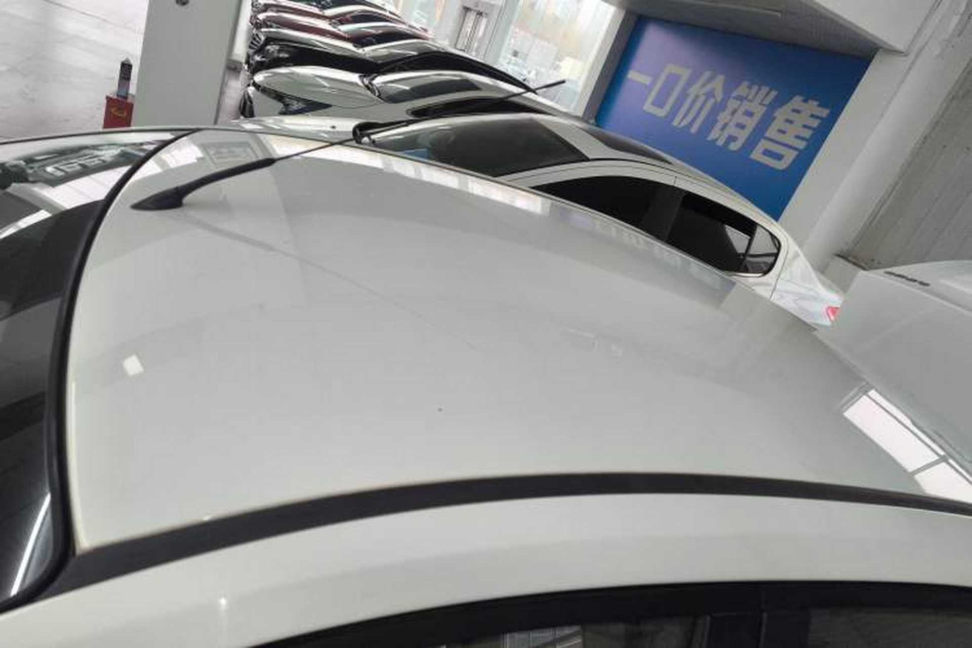 Used Ford Focus 2013 Sedan Classic 1.8L Manual Base Model Roof