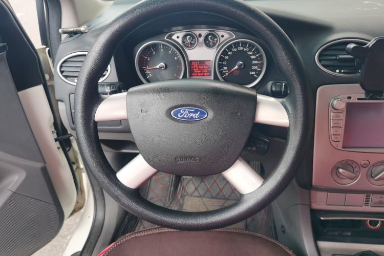 Used Ford Focus 2013 Hatchback Classic 1.8L Manual Base Model Steering Wheel