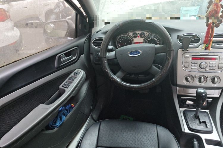 Used Ford Focus 2013 Hatchback Classic 1.8L Automatic Millionth Anniversary Edition Steering Wheel