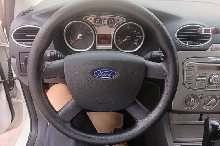 Used Ford Focus 2013 Hatchback Classic 1.8L Automatic Millionth Anniversary Edition Steering Wheel