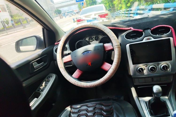 Used Ford Focus 2013 Hatchback Classic 1.8L Manual Base Model Steering Wheel