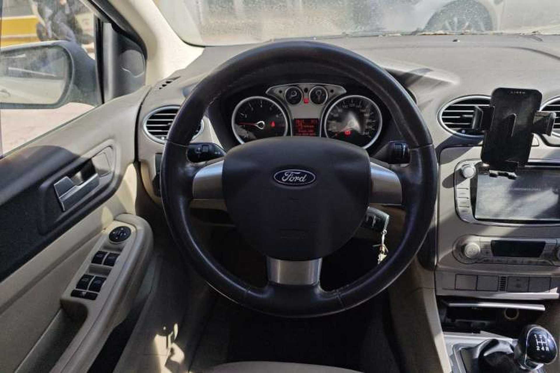 Used Ford Focus 2013 Sedan Classic 1.8L Manual Fashion Edition Steering Wheel