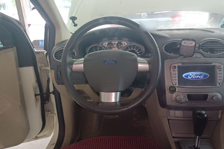 Used Ford Focus 2013 Hatchback Classic 1.8L Automatic Fashion Edition Steering Wheel