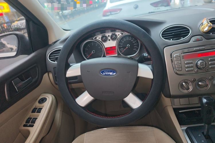 Used Ford Focus 2013 Sedan Classic 1.8L Automatic Millionth Anniversary Edition Steering Wheel