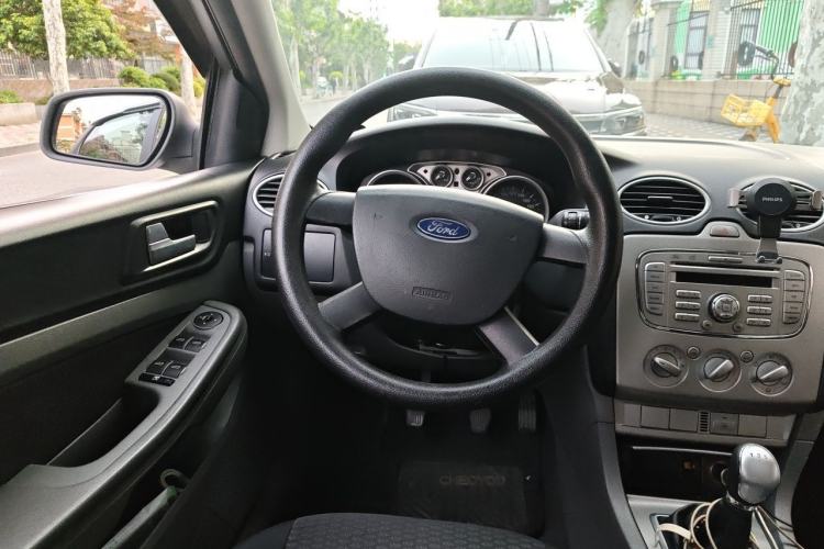 Used Ford Focus 2013 Hatchback Classic 1.8L Manual Base Model Steering Wheel