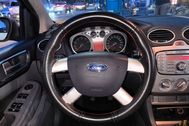 Used Ford Focus 2013 Hatchback Classic 1.8L Manual Base Model Steering Wheel