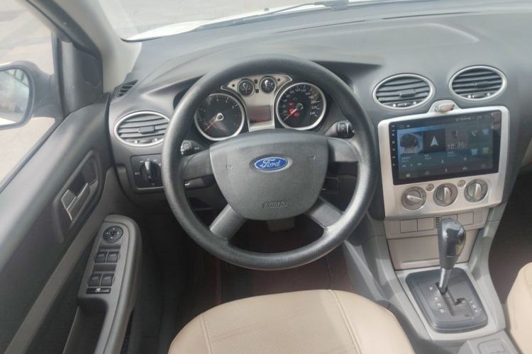Used Ford Focus 2013 Hatchback Classic 1.8L Automatic Base Model Steering Wheel