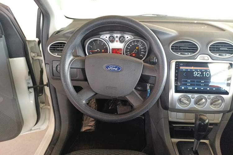 Used Ford Focus 2013 Hatchback Classic 1.8L Automatic Base Model Steering Wheel